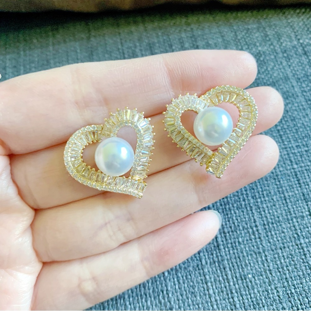 14K Gold Plated Heart Shape CZ Pearl Stud Earrings NWT
